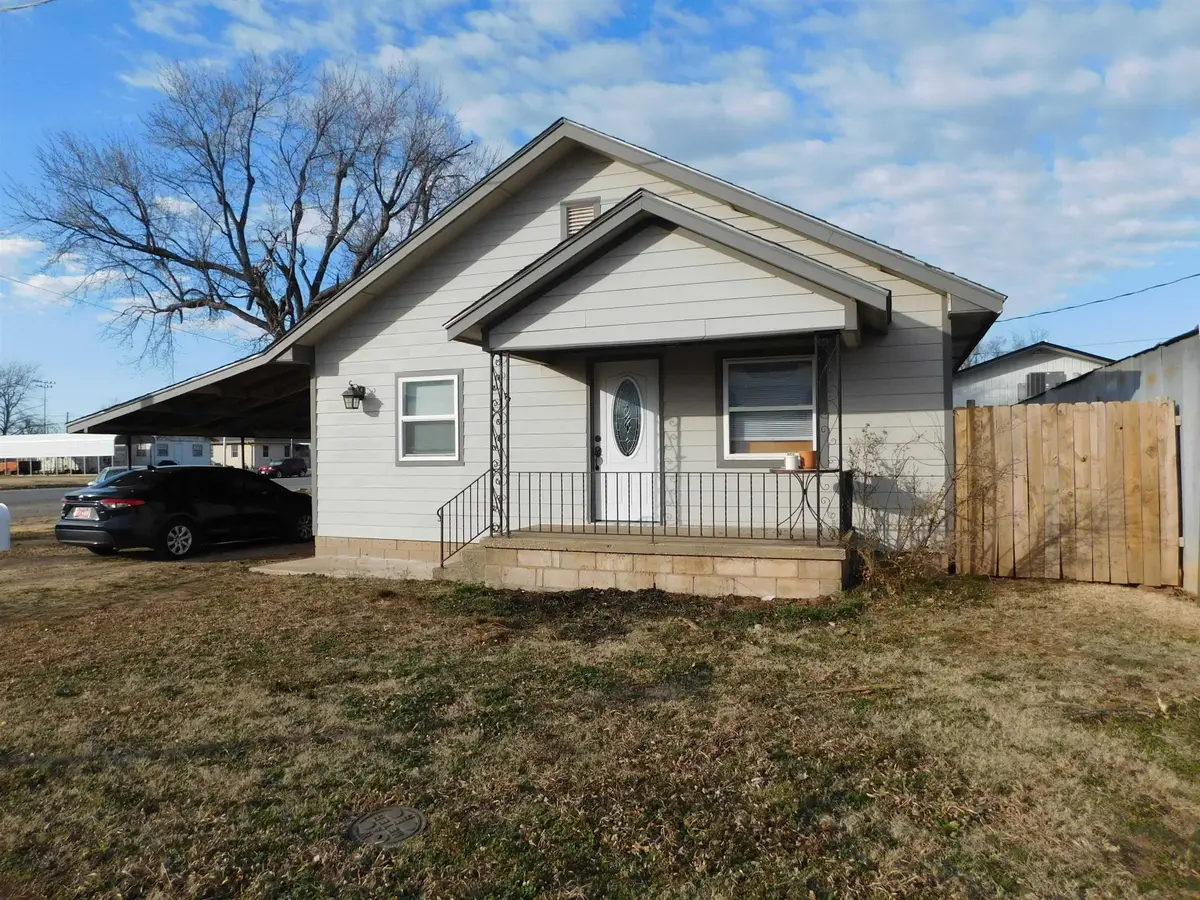 104 E Garber Road, Garber, OK 73738 - Image #1