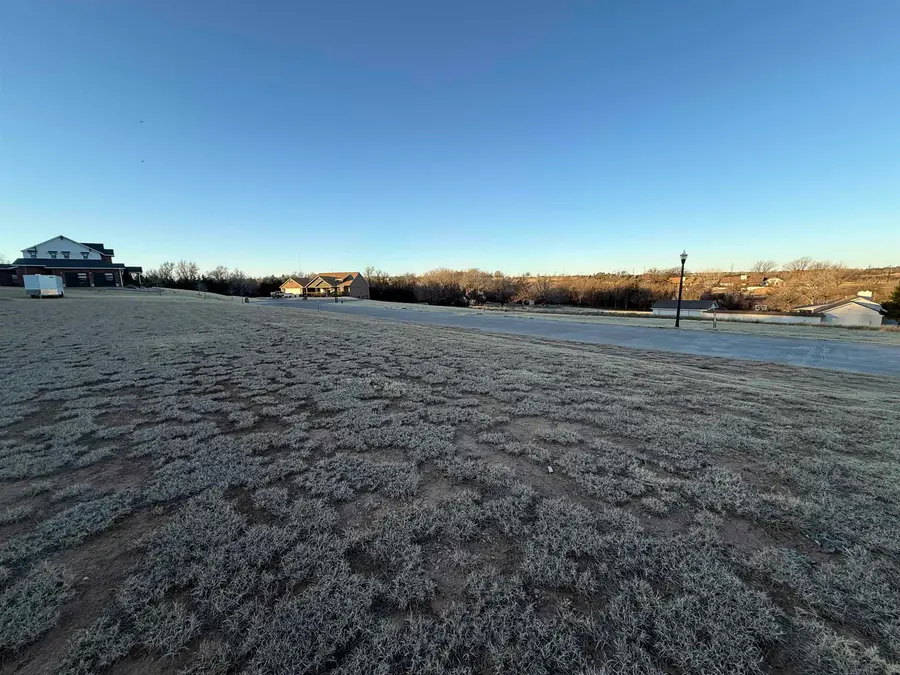 2822 Moelling Ln, Woodward, OK 73801-3812 - Image #3