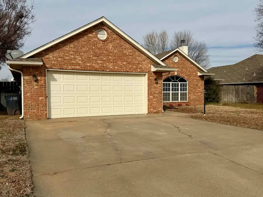 4328 Briar Ridge Rd, Enid, OK 73703 - Image #2