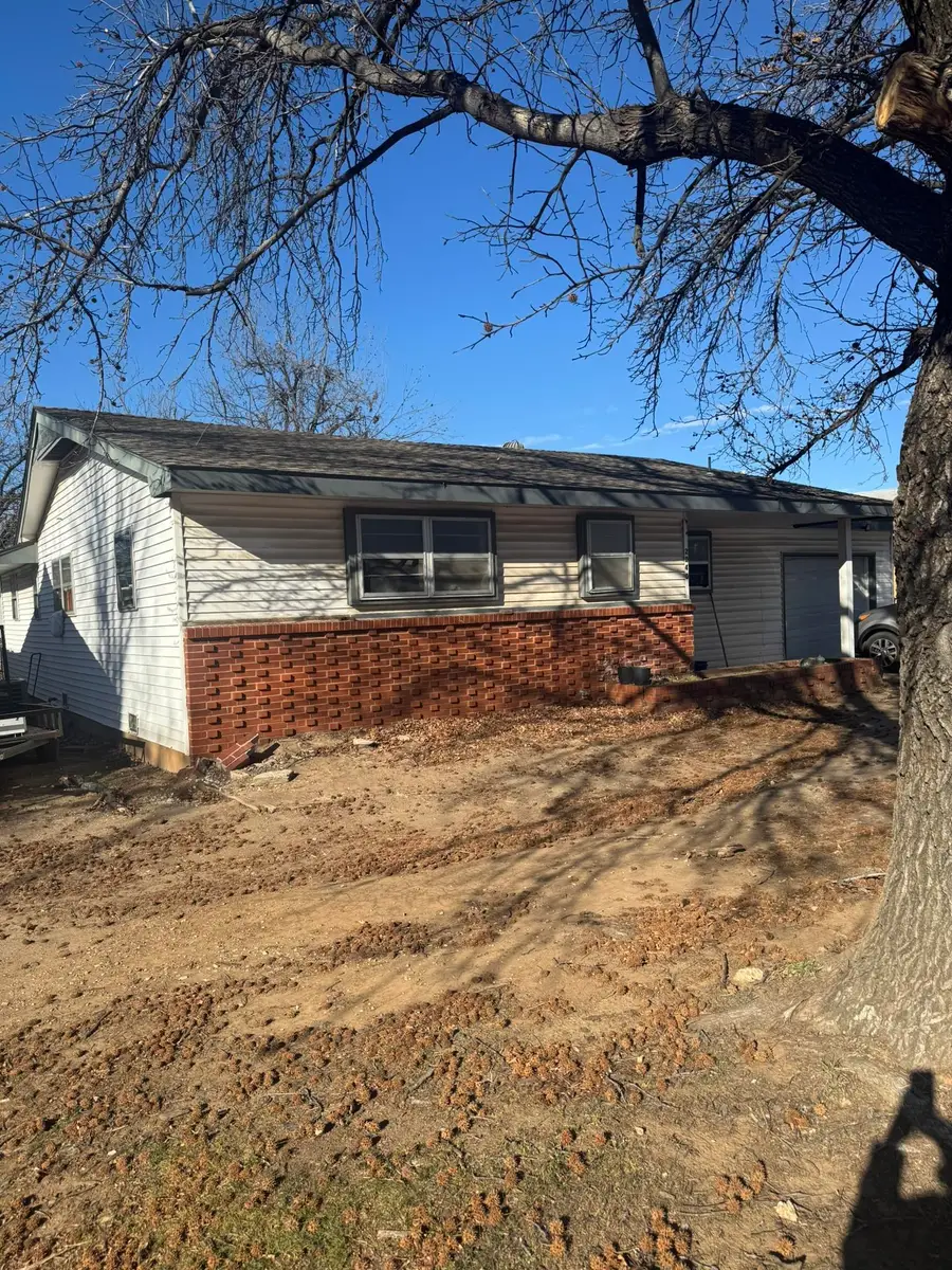 2040 N 5th, Ponca City, OK 74601 - Image #2