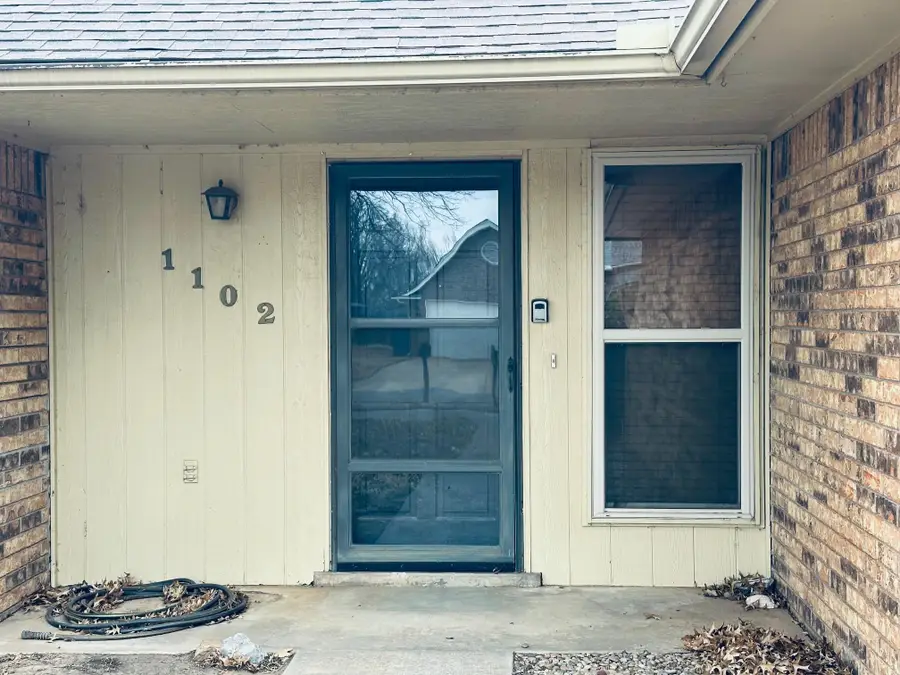 1102 Creekdale, Enid, OK 73703 - Image #3