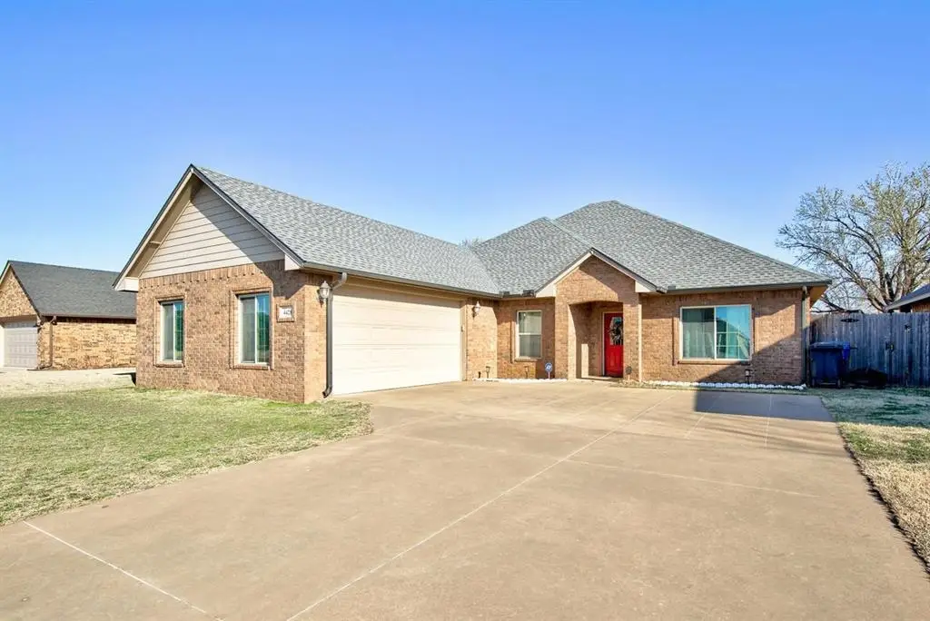 4428 Sandhill Dr, Enid, OK 73703 - Image #1