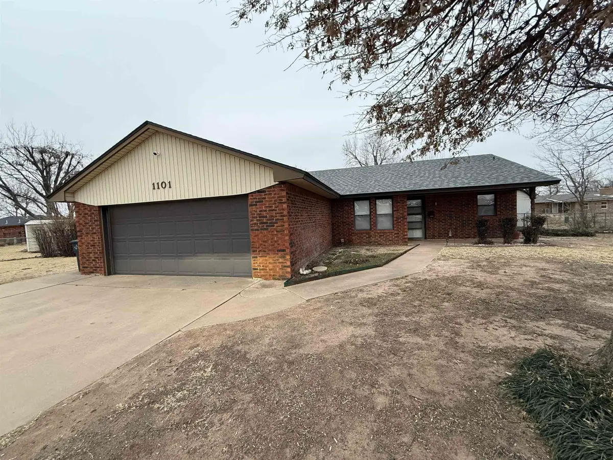 1101 Indian Circle, Enid, OK 73703-9999 - Image #1