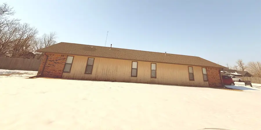 2529 & 2531 E Cedar Ave, Enid, OK 73701-0000 - Image #3