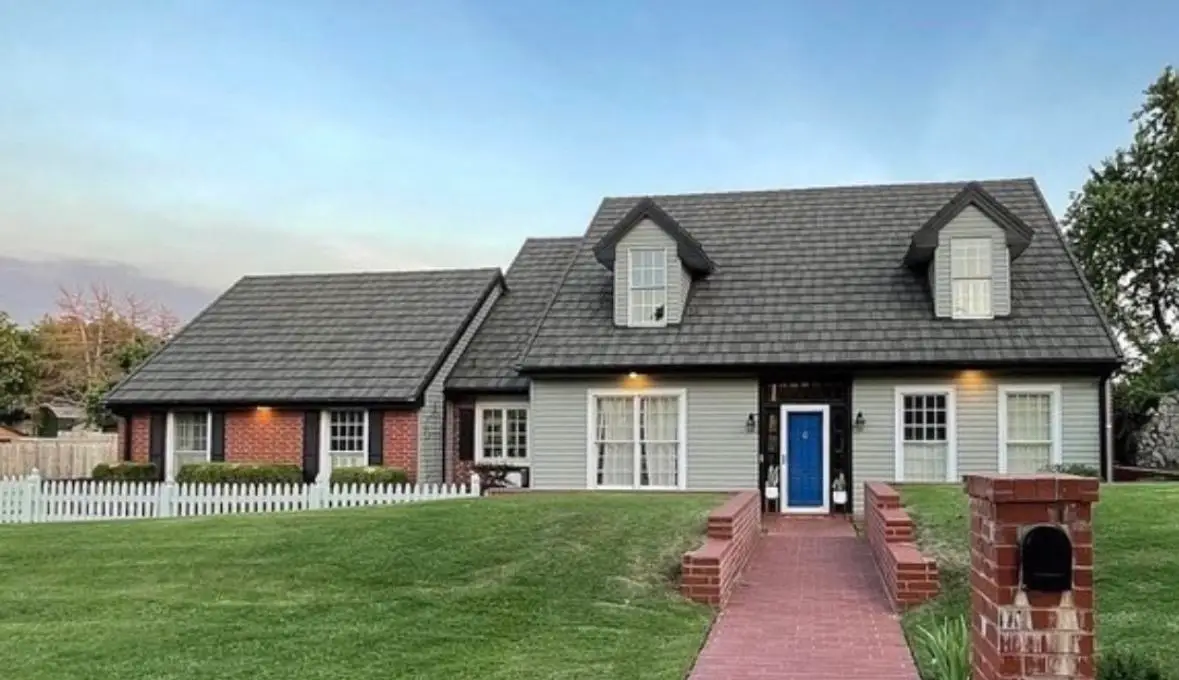 3209 Old Mallard Rd, Enid, OK 73703 - Image #1