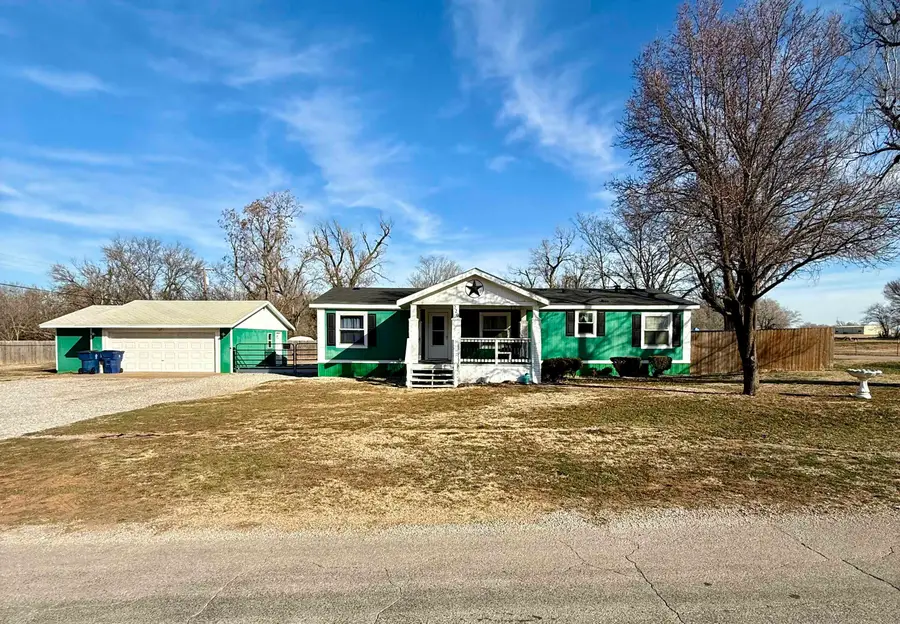 220 Illinois Ave, Drummond, OK 73735 - #2