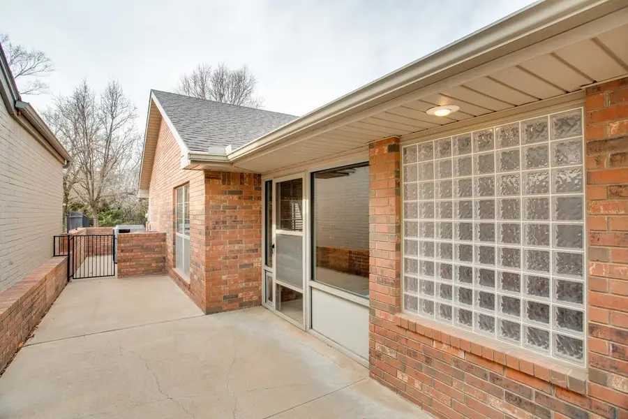 2412 Sleepy Hollow, Enid, OK 73703 - #3