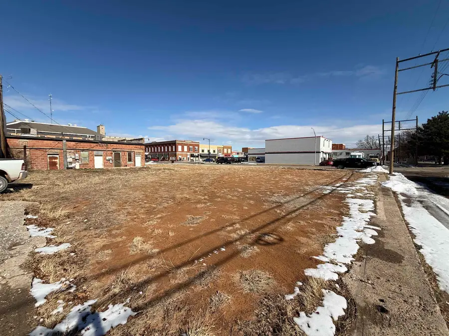 1001 Main St, Woodward, OK 73801 - #3