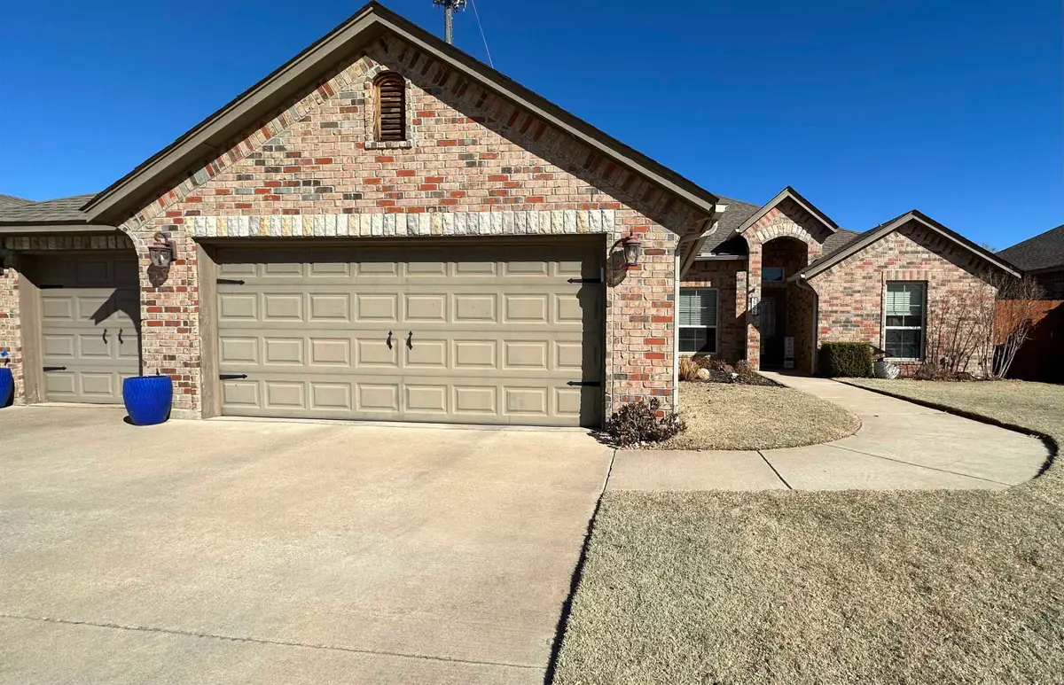 2206 Red Cedar, Woodward, OK 73801-6302 - #1