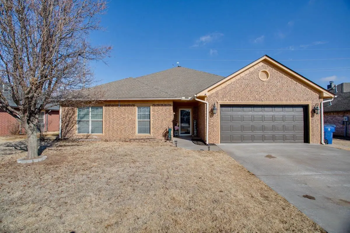 420 Okarche, Enid, OK 73701 - #1