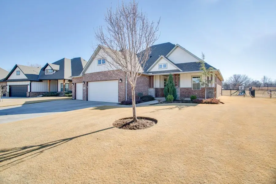 4809 Sawgrass Ln, Enid, OK 73703 - #2