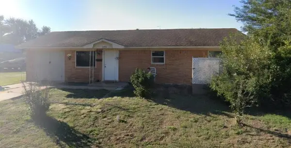 319 W Ash St, Fairview, OK 73737