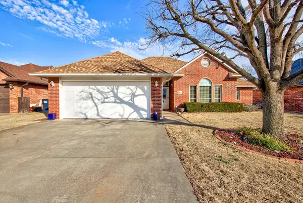 511 Oakdale Dr., Enid, OK 73703