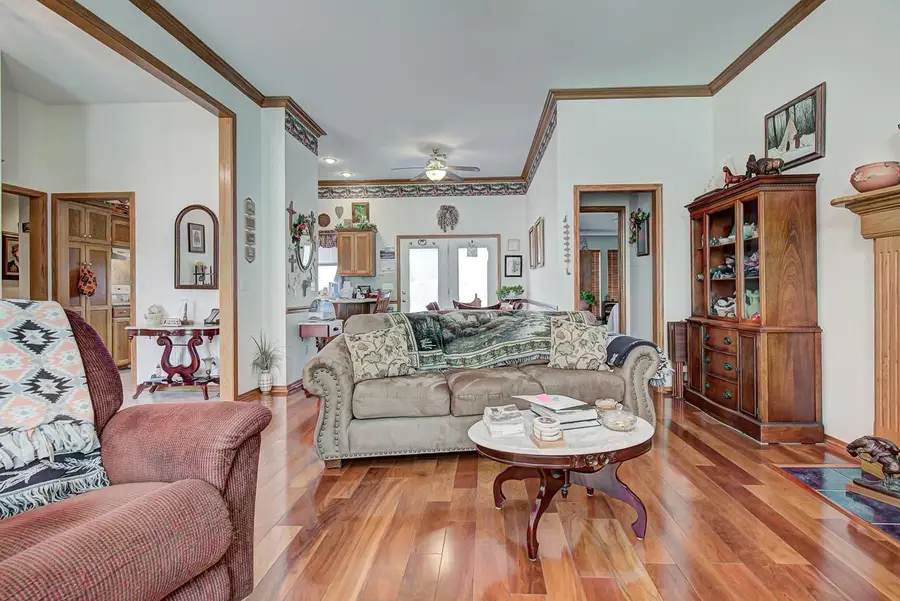 511 Oakdale Dr, Enid, OK 73703 - #3