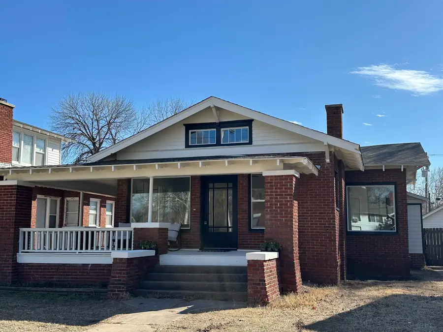 1407 W Broadway, Enid, OK 73703 - #2