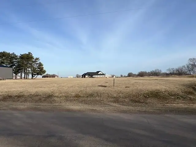 296 W Taylor Ave, Hillsdale, OK 73743 - #1