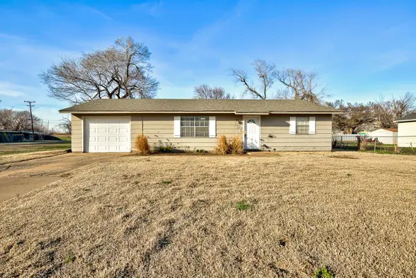 802--806 E Poplar St, Enid, OK 73701