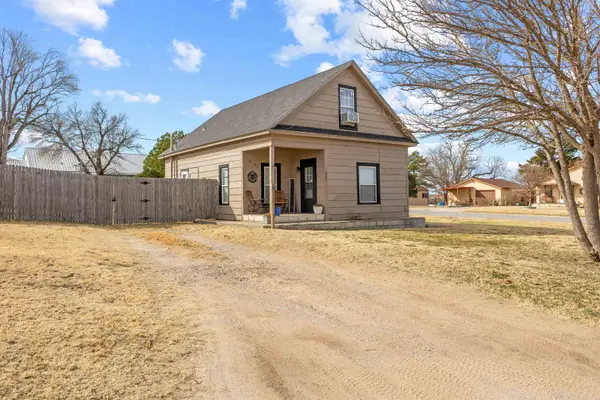 221 W Eighth, Shattuck, OK 73858