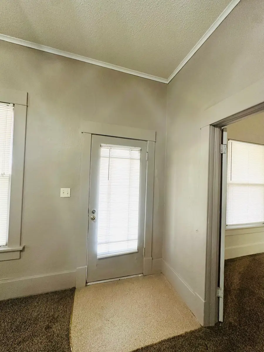 1128 N Jefferson St, Enid, OK 73701 - #3