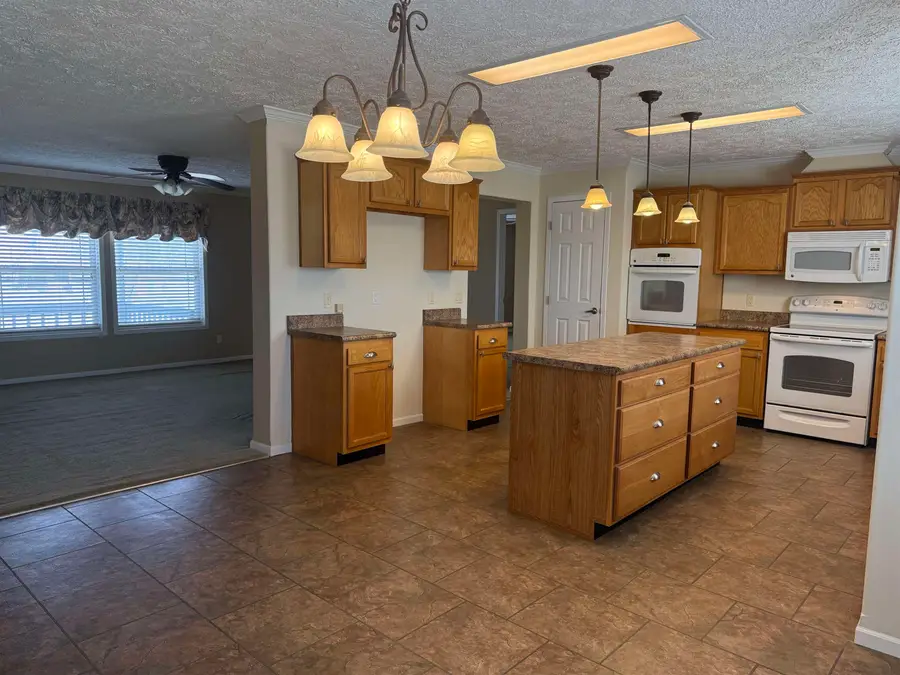 1274 Elm St, Nash, OK 73761 - #2