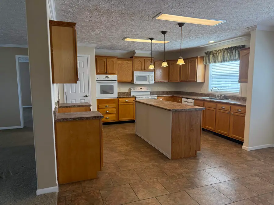 1274 Elm St, Nash, OK 73761 - #3