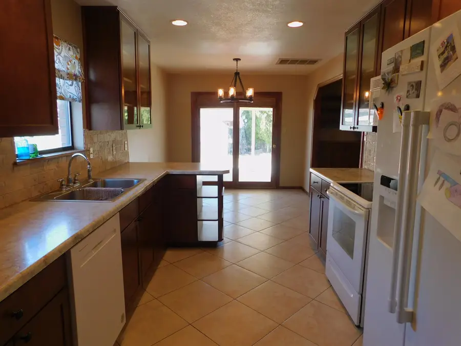 1927 NE Blue Sage, Guymon, OK 73942 - #3