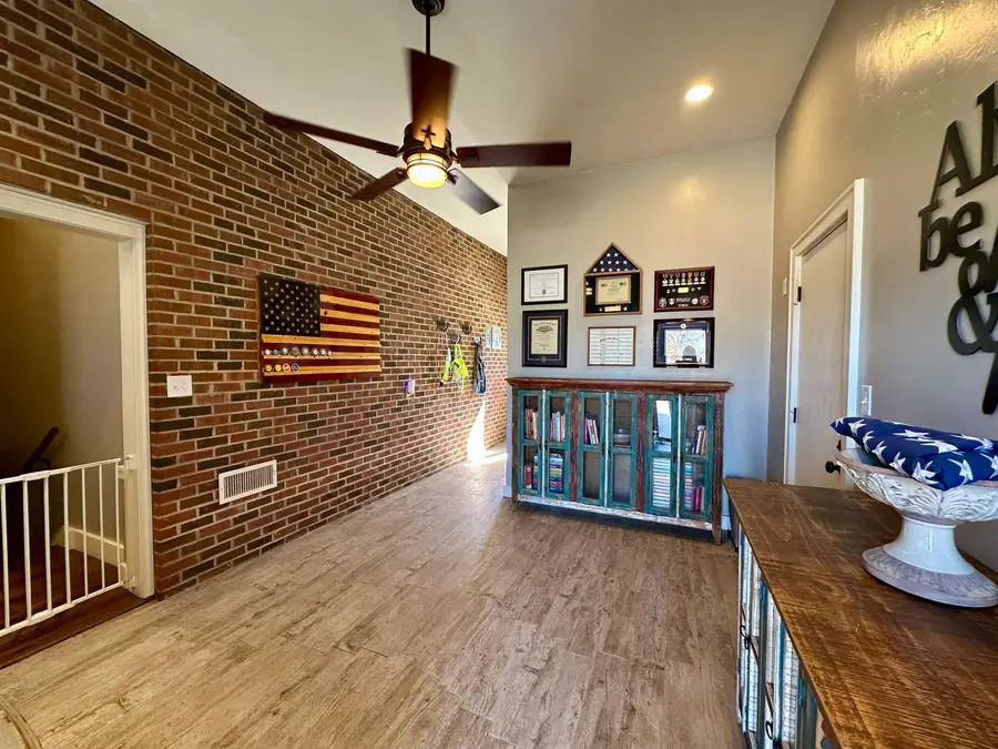 511 E Broadway Ave, Pond Creek, OK 73766 - #3