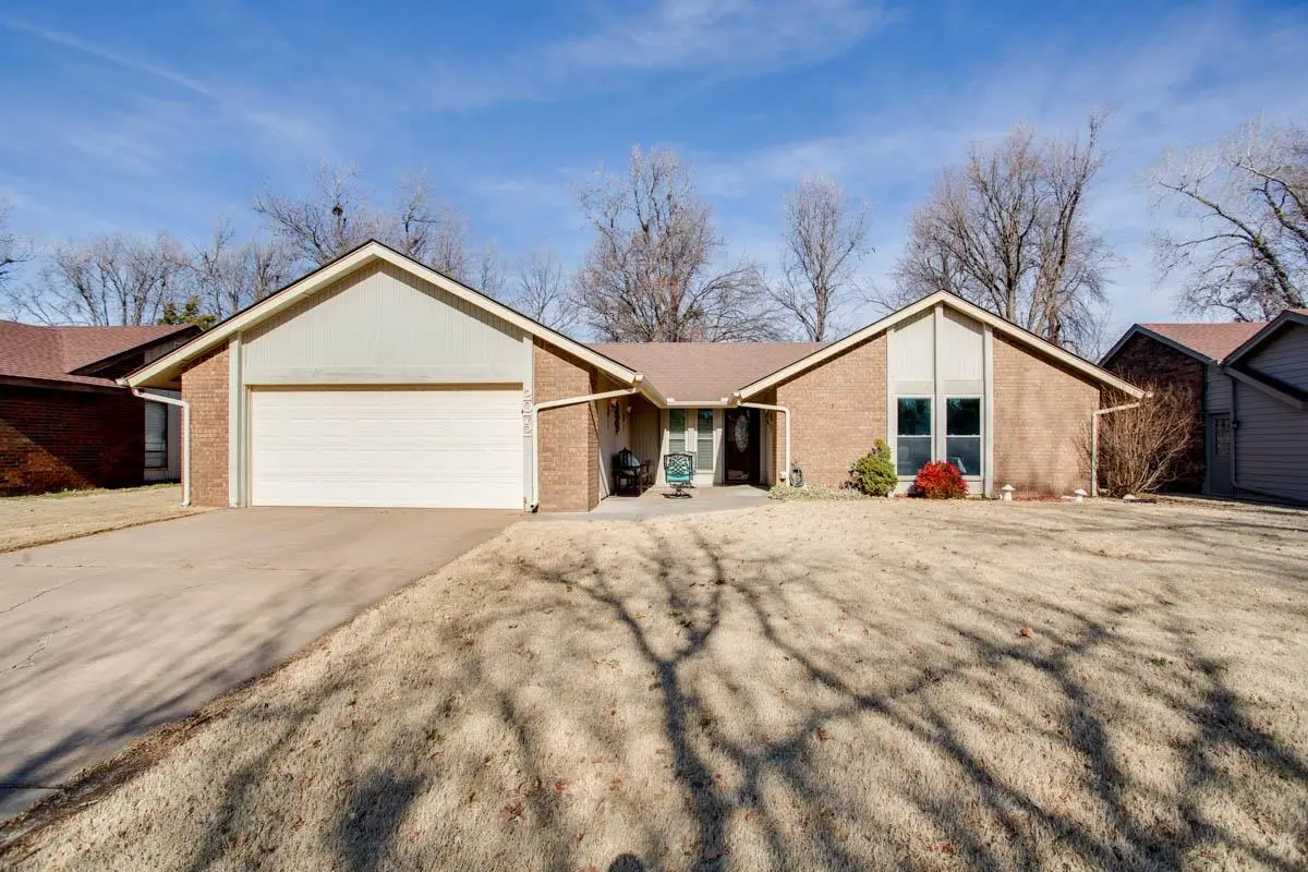 2072 Windmill Ln, Enid, OK 73703-1602 - #1