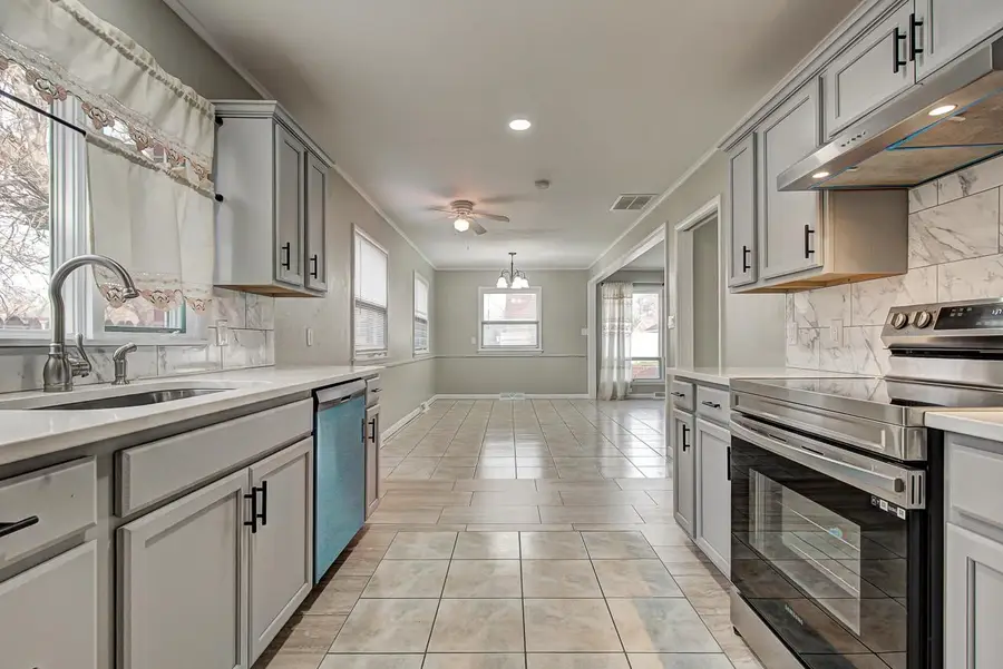 1014 Ramona, Enid, OK 73703-2003 - #2