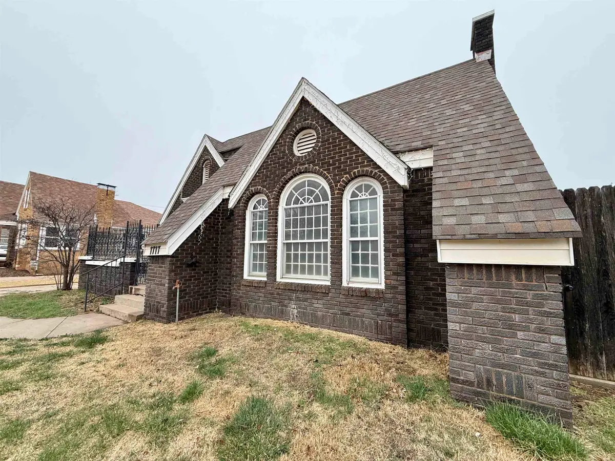 1717 8th St, Woodward, OK 73801-4737 - #1