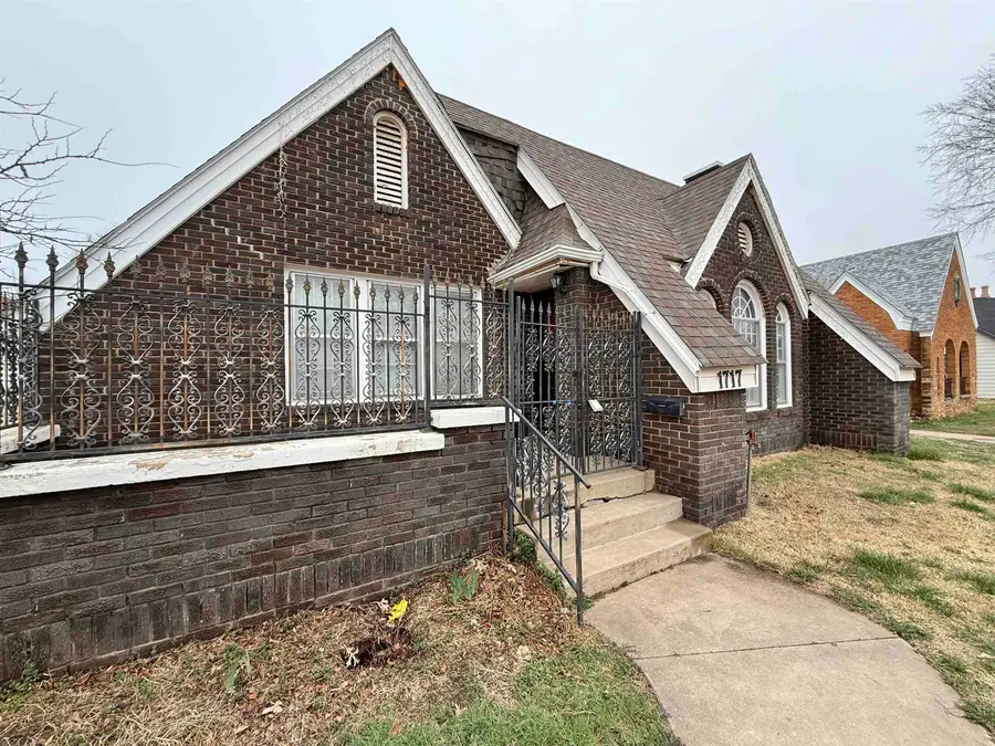 1717 8th St, Woodward, OK 73801-4737 - #2