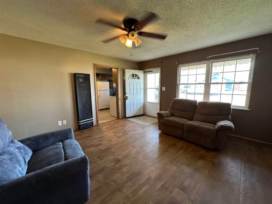 121 W Mulberry, Enid, OK 73701 - #3