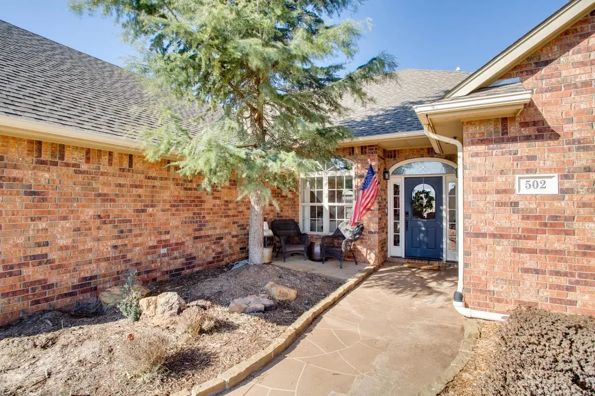 502 Cougar Ln, Enid, OK 73703 - #1