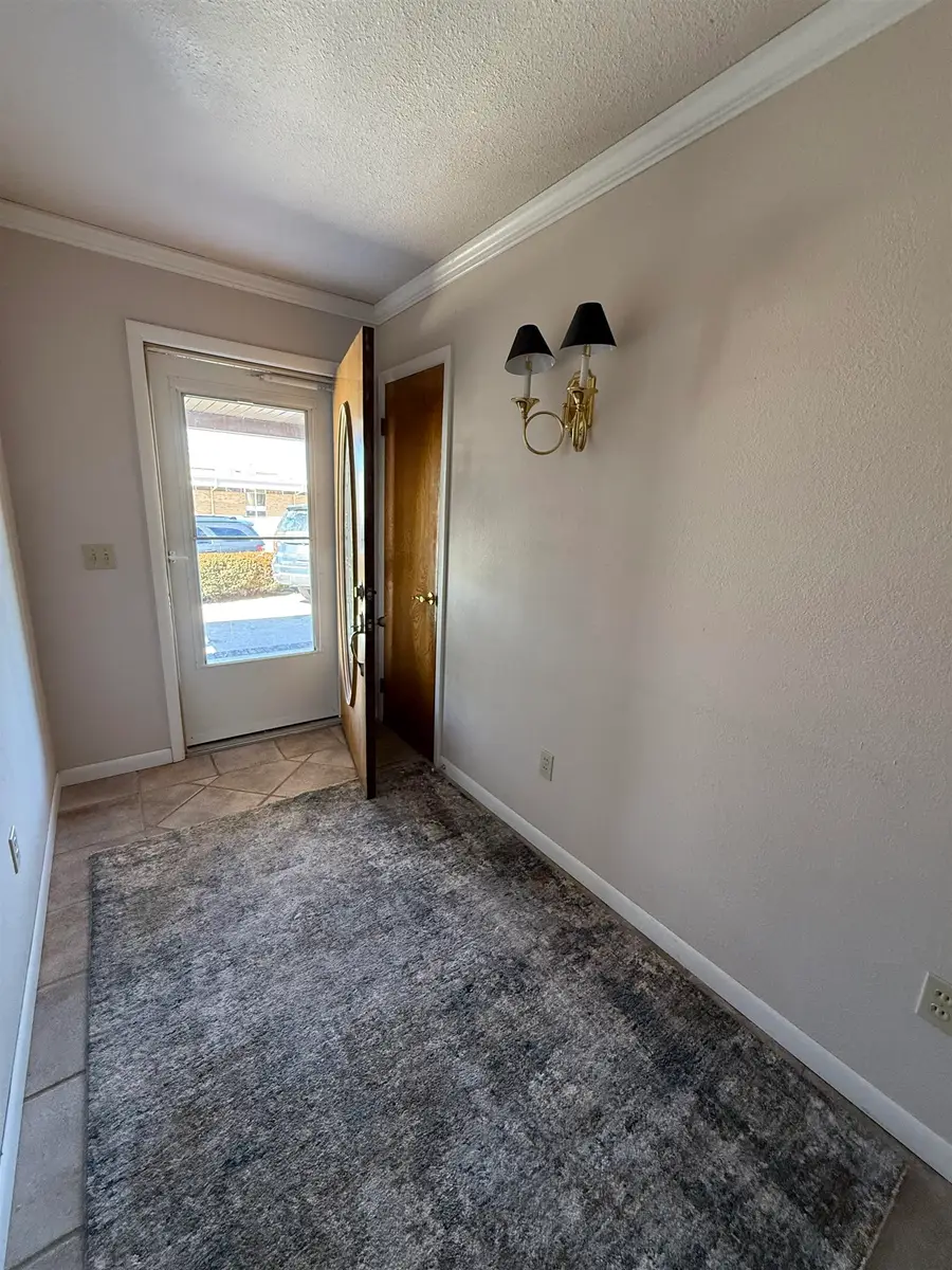 607 SW 1st St, Laverne, OK 73848 - #2