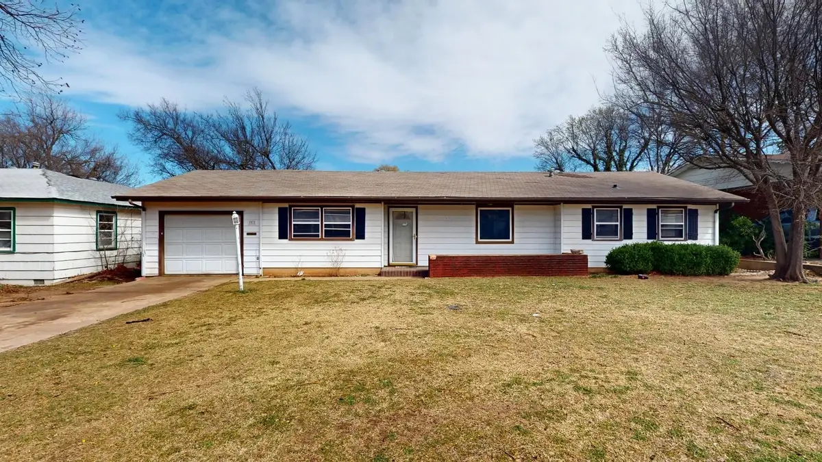 1912 19th St, Woodward, OK 73801 - #1