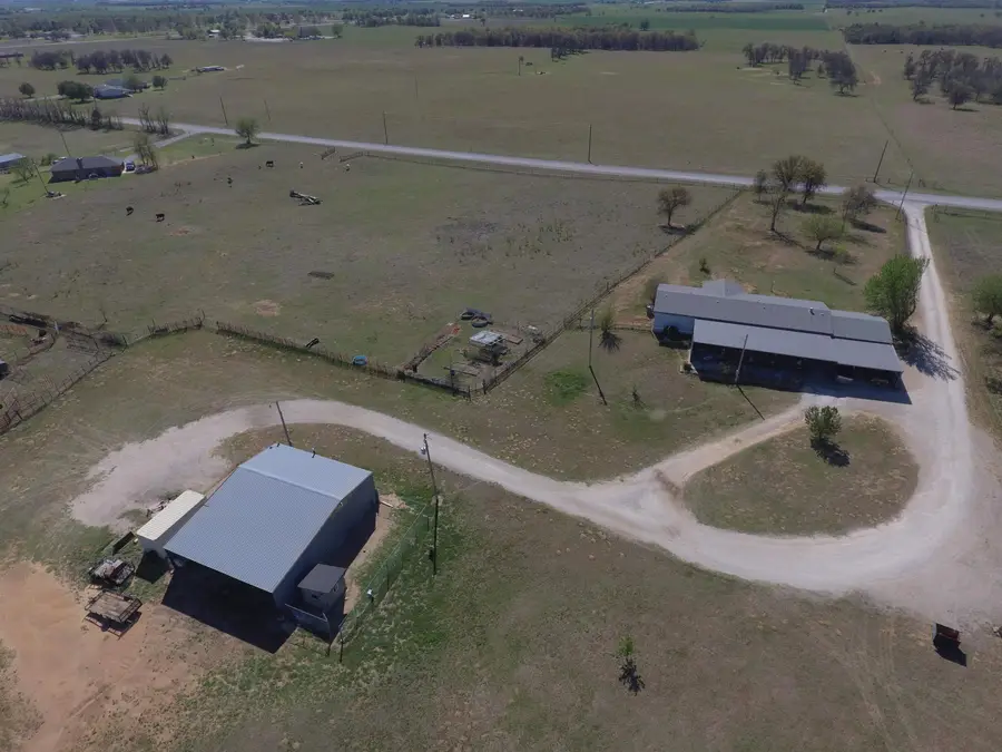 3499 N 2820 Rd, Hennessey, OK 73742 - #3