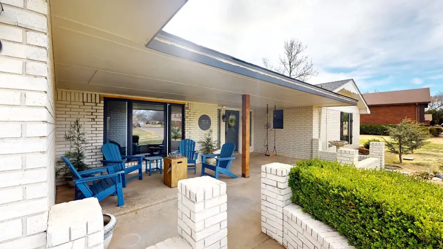 1502 Enterprise Ave, Woodward, OK 73801 - #2