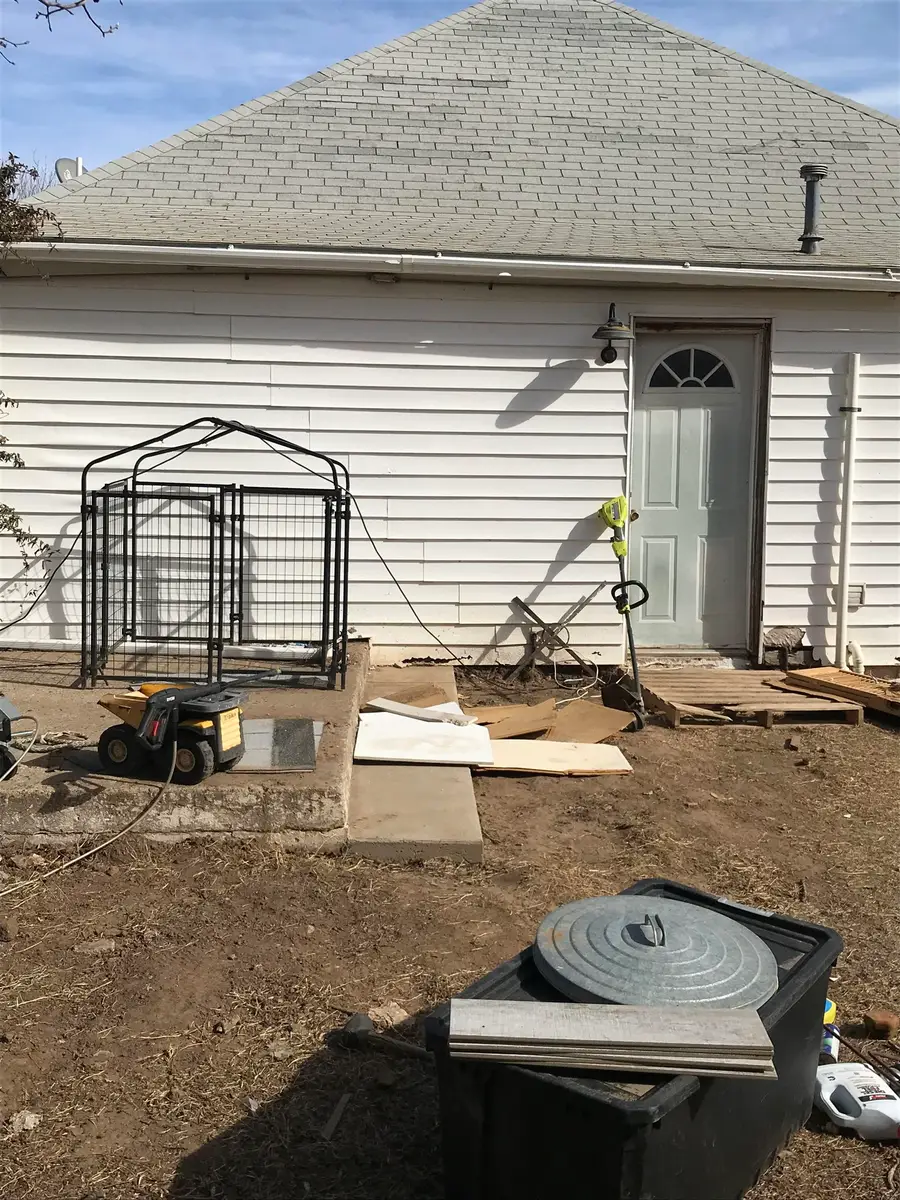 915 Avenue C, Beaver, OK 73932 - #2