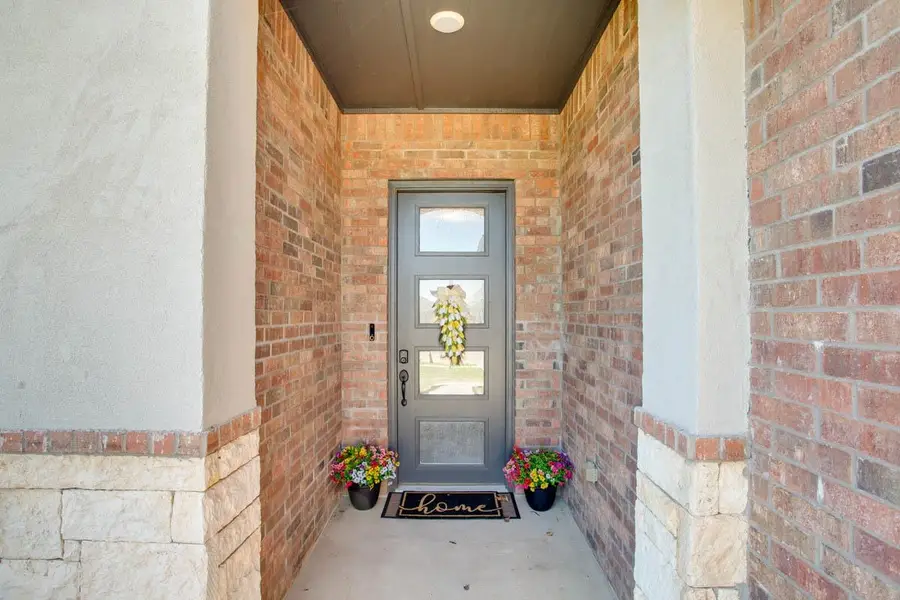 4915 Deerfield Ave, Enid, OK 73703 - #3