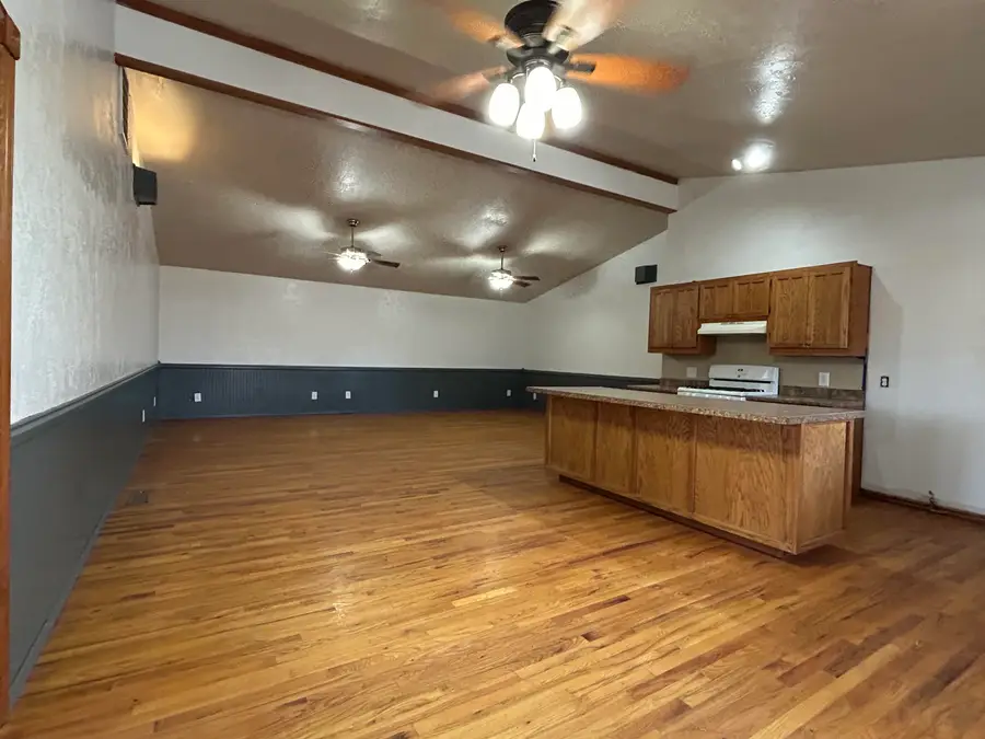 813 S Santa Fe, Mooreland, OK 73852 - #2