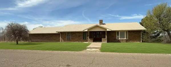203 Avenue R, Beaver, OK 73932