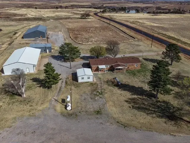 20037 E 27 Rd, Woodward, OK 73801-0000 - #1