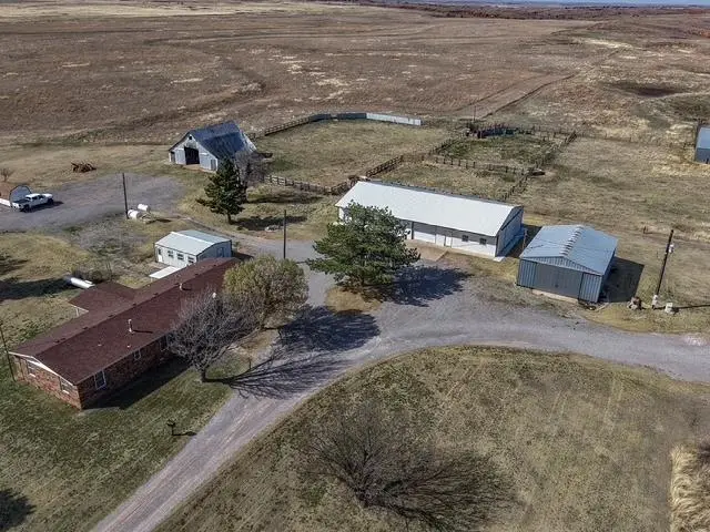 20037 E 27 Rd, Woodward, OK 73801-0000 - #3