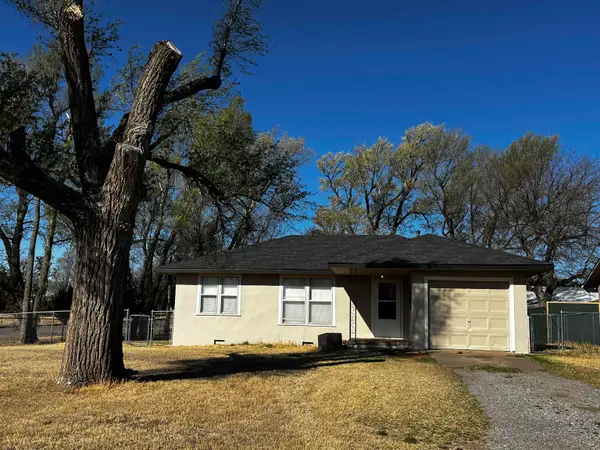 523 Avenue K, Beaver, OK 73932