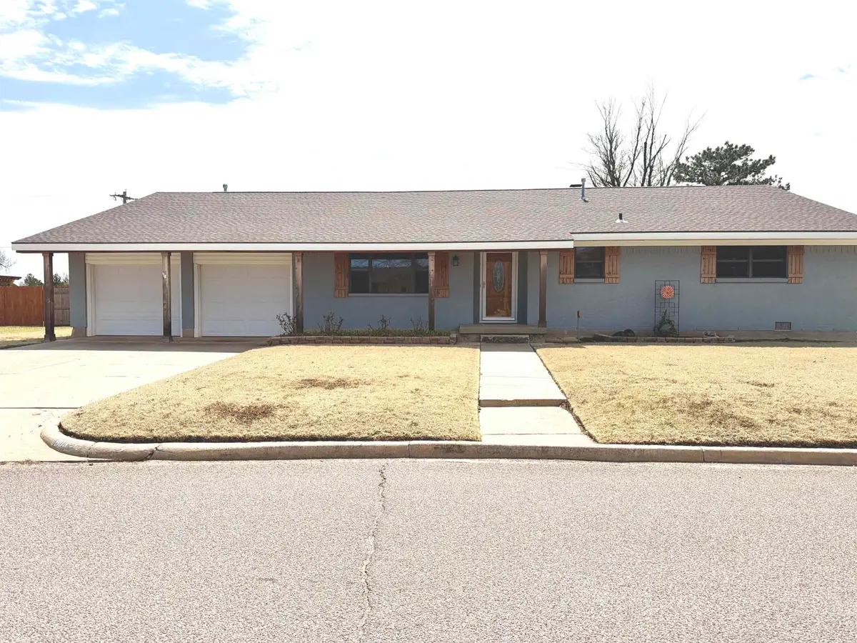 903 Texas, Laverne, OK 73848 - #1