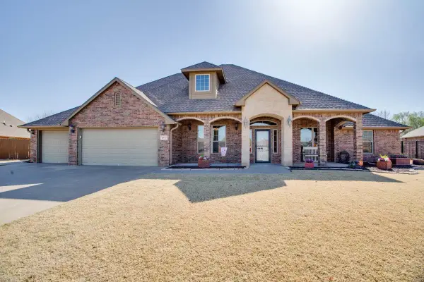 2013 Mt Vernon, Enid, OK 73703