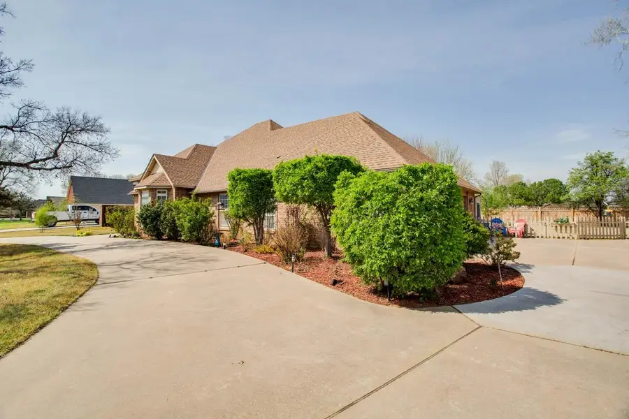 2604 Kelly Rd, Enid, OK 73703-9999 - #3