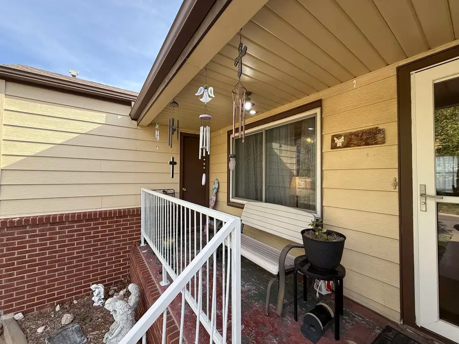 1124 15th St, Woodward, OK 73801-3024 - #2