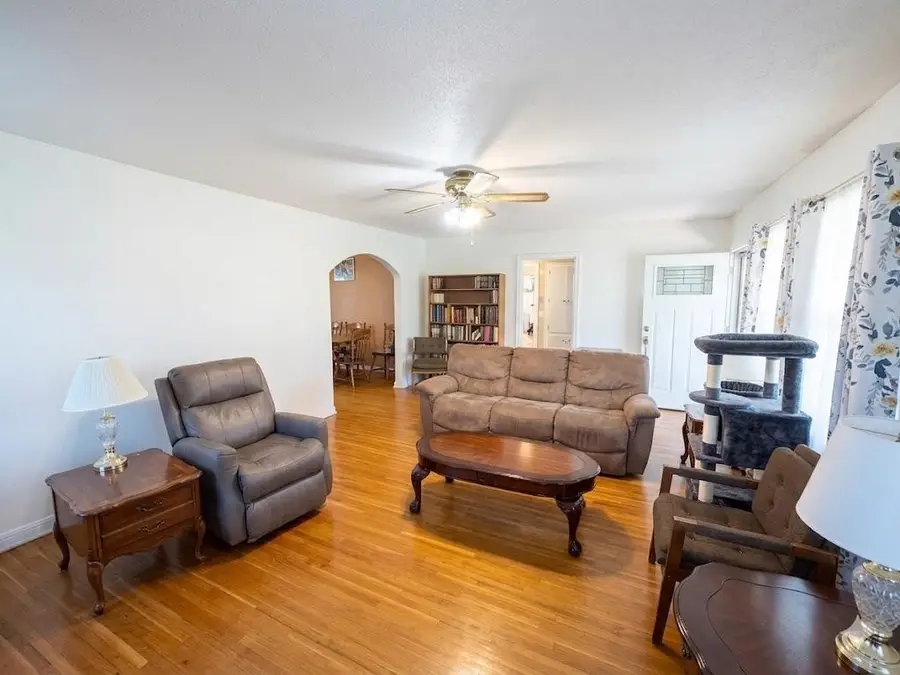 1124 15th St, Woodward, OK 73801-3024 - #3