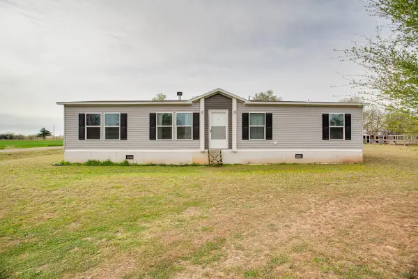 419 E Denver St, Fairmont, OK 73736-9998